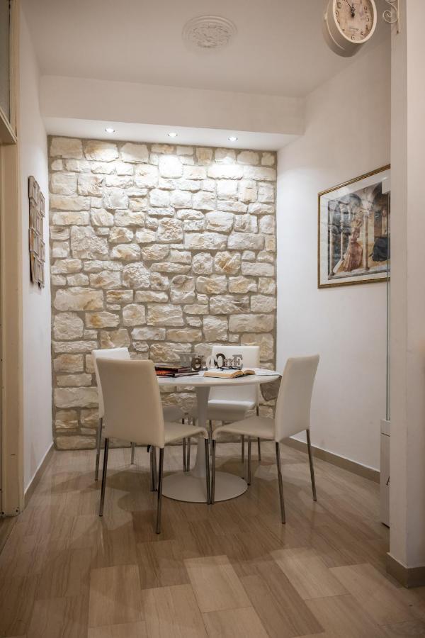 Apartment Assisi Cattedrale Bagian luar foto