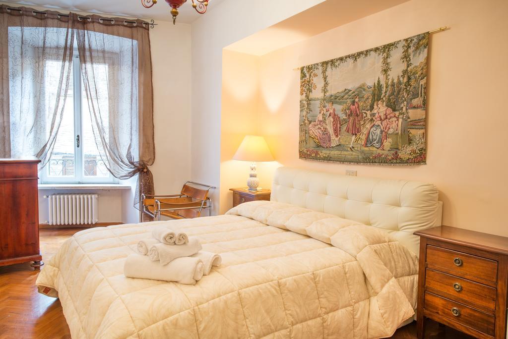 Apartment Assisi Cattedrale Bagian luar foto